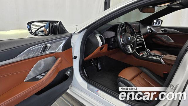 BMW 8 Series (G15) M850i xDrive Gran Coupe 2022 — фото 10