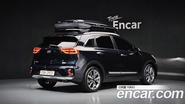 Kia Niro 1.6 HEV Noblesse Special 2020 — фото 2
