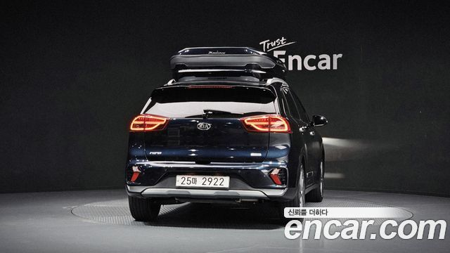 Kia Niro 1.6 HEV Noblesse Special 2020 — фото 4