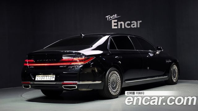 Genesis G90 5.0 AWD Limousine Prestige 2019 — фото 2