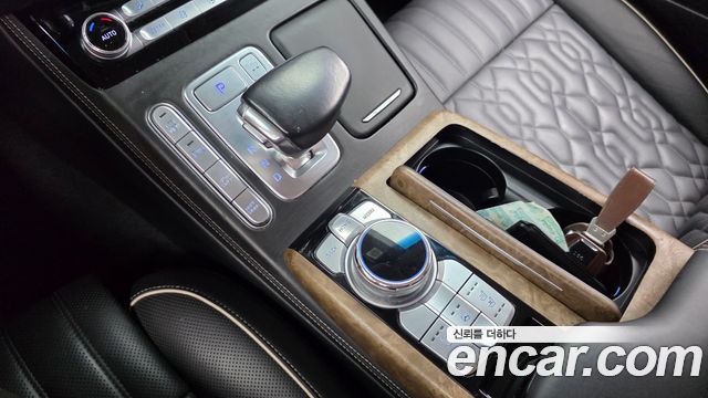 Genesis G90 5.0 AWD Limousine Prestige 2019 — фото 9