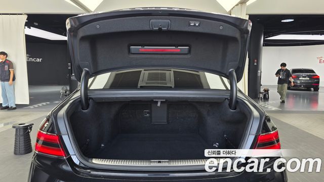 Genesis G90 5.0 AWD Limousine Prestige 2019 — фото 20