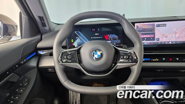 BMW 5 Series (G60) 520i 2024 — фото 12