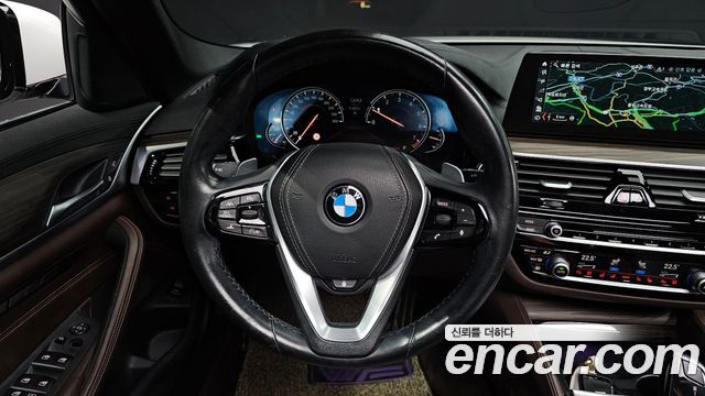 BMW 5 Series (G30) 530i xDrive M Sport Package Plus 2018 — фото 12