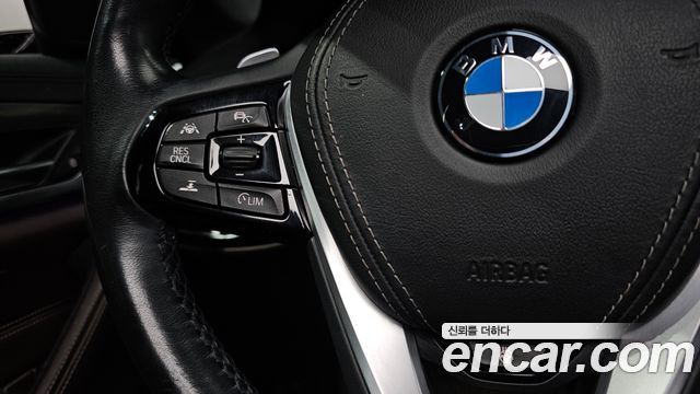 BMW 5 Series (G30) 530i xDrive M Sport Package Plus 2018 — фото 15