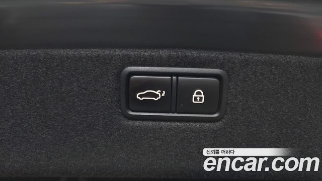 Genesis G80 3.3 GDI AWD Prestige 2019 — фото 32