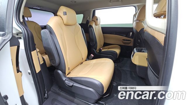 Kia Carnival (IV) Gasoline 9-Seater Prestige 2023 — фото 11