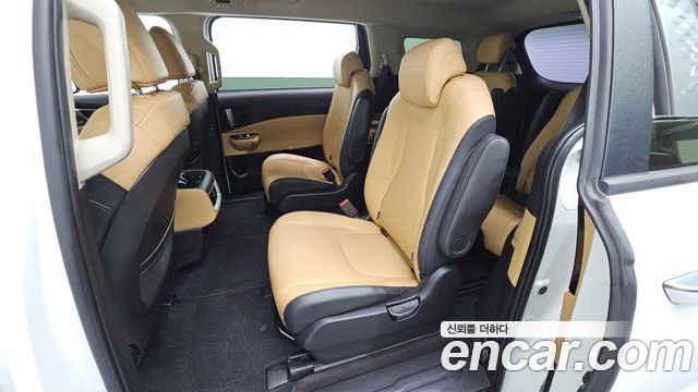 Kia Carnival (IV) Gasoline 9-Seater Prestige 2023 — фото 12