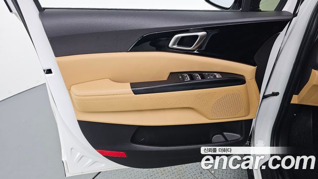 Kia Carnival (IV) Gasoline 9-Seater Prestige 2023 — фото 25