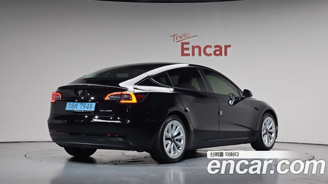 Tesla Model 3 Long Range AWD 2022 — фото 2