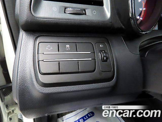 KG Mobility (SsangYong) Tivoli Armor Gear Edition 2WD 2018 — фото 18
