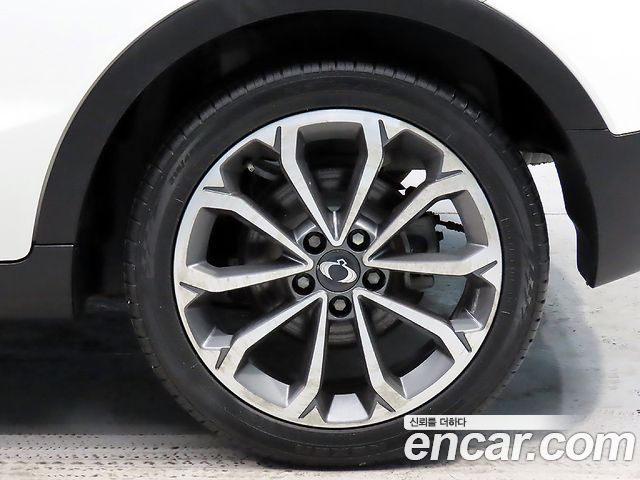 KG Mobility (SsangYong) Tivoli Armor Gear Edition 2WD 2018 — фото 24