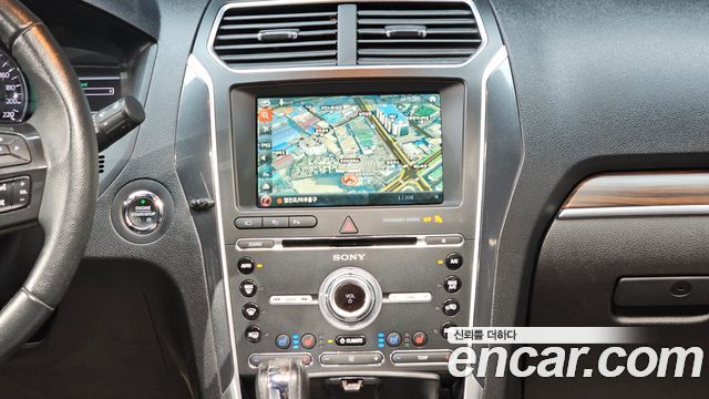 Ford Explorer 2.3 Limited 4WD 5th 2017 — фото 14