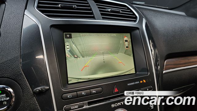 Ford Explorer 2.3 Limited 4WD 5th 2017 — фото 15