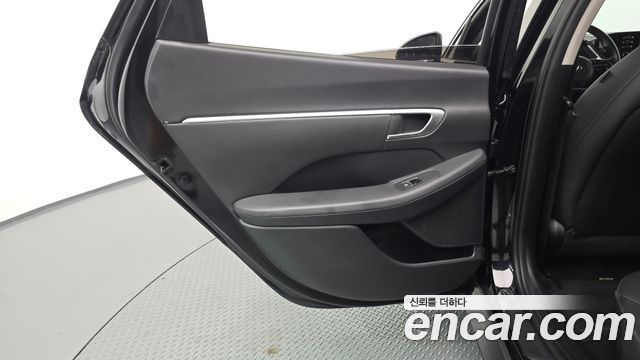 Hyundai Sonata (DN8) 2.0 LPG(rental car) Style 2022 — фото 25