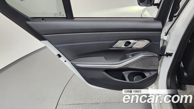 BMW 3 Series (G20) 320i M Sport 2021 — фото 25