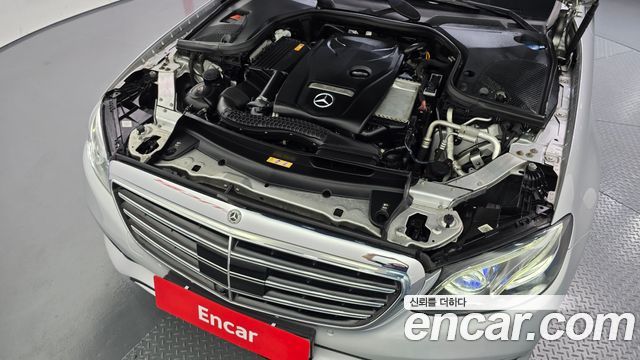 Mercedes-Benz E-Class (W213) E300 4MATIC Exclusive 2020 — фото 6