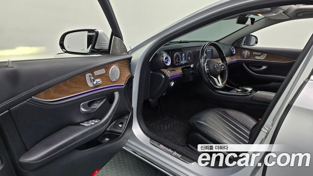 Mercedes-Benz E-Class (W213) E300 4MATIC Exclusive 2020 — фото 10
