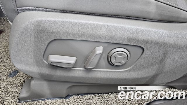 Kia Carnival (IV) Diesel 9-Seater Hi-Limousine(Special Vehicle) 2021 — фото 30