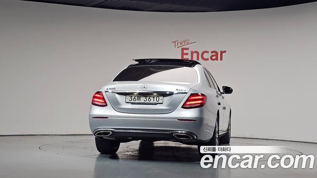 Mercedes-Benz E-Class (W213) E400 4MATIC Exclusive 2017 — фото 4