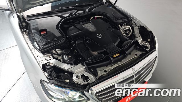 Mercedes-Benz E-Class (W213) E400 4MATIC Exclusive 2017 — фото 6