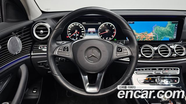 Mercedes-Benz E-Class (W213) E400 4MATIC Exclusive 2017 — фото 13