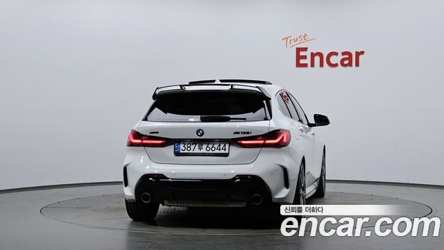 BMW 1 Series (F40) M135i xDrive 2021 — фото 4