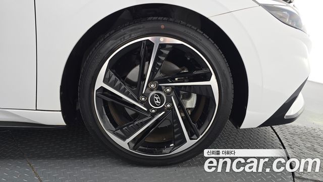 Hyundai Avante (CN7) 1.6 Turbo N Line Sport 2022 — фото 21