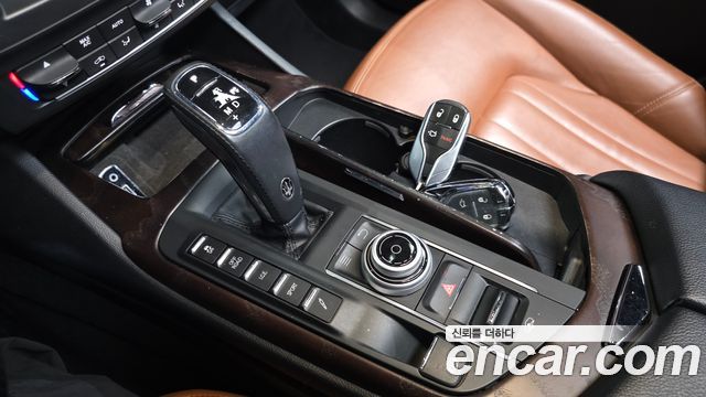 Maserati Levante 3.0 Diesel AWD 2019 — фото 9