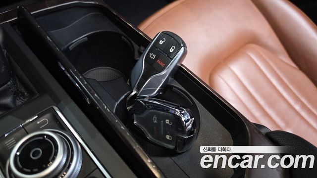 Maserati Levante 3.0 Diesel AWD 2019 — фото 31