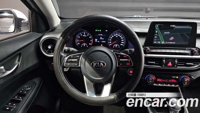 Kia K3 Luxury 2019 — фото 16