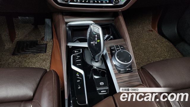 BMW 6 Series GT (G32) 620d xDrive Luxury 2021 — фото 9