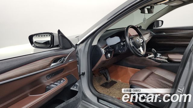 BMW 6 Series GT (G32) 620d xDrive Luxury 2021 — фото 10