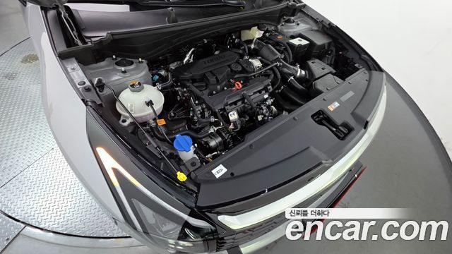 Kia Sportage (V) Gasoline 1.6 Turbo 2WD Signature 2026 — фото 6