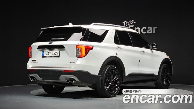 Ford Explorer (VI) 3.0 Platinum 4WD 2021 — фото 2