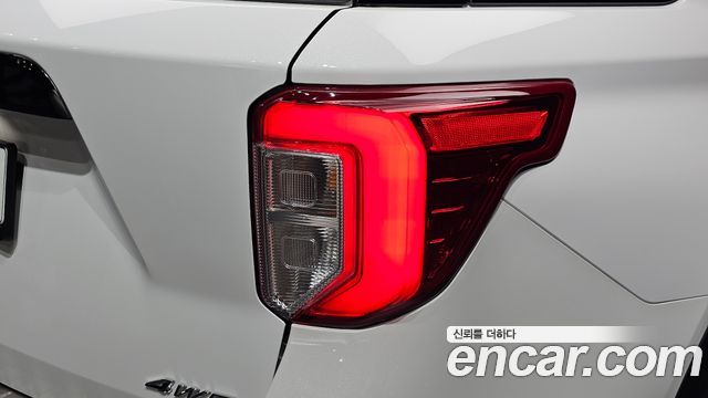 Ford Explorer (VI) 3.0 Platinum 4WD 2021 — фото 23