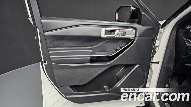 Ford Explorer (VI) 3.0 Platinum 4WD 2021 — фото 24
