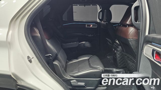 Ford Explorer (VI) 3.0 Platinum 4WD 2021 — фото 26