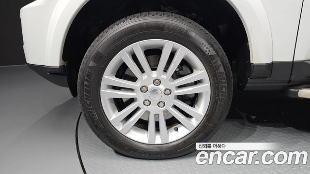 Land Rover Discovery 4 3.0 SDV6 HSE 2014 — фото 5