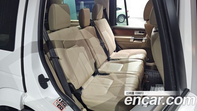 Land Rover Discovery 4 3.0 SDV6 HSE 2014 — фото 11