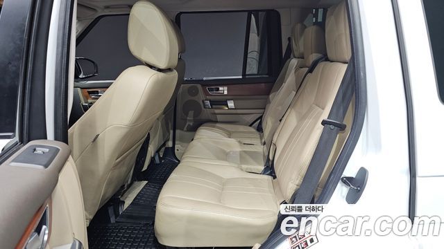 Land Rover Discovery 4 3.0 SDV6 HSE 2014 — фото 12