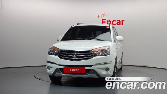 KG Mobility (SsangYong) Korando Turismo 4WD GT 9-seater 2015 — фото 3