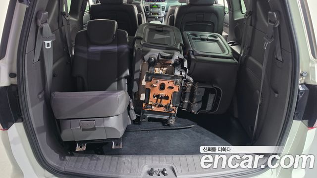 KG Mobility (SsangYong) Korando Turismo 4WD GT 9-seater 2015 — фото 15