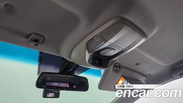 KG Mobility (SsangYong) Korando Turismo 4WD GT 9-seater 2015 — фото 16