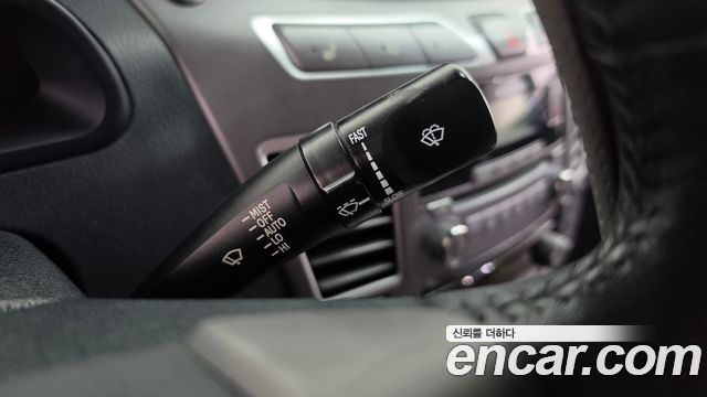 KG Mobility (SsangYong) Korando Turismo 4WD GT 9-seater 2015 — фото 19