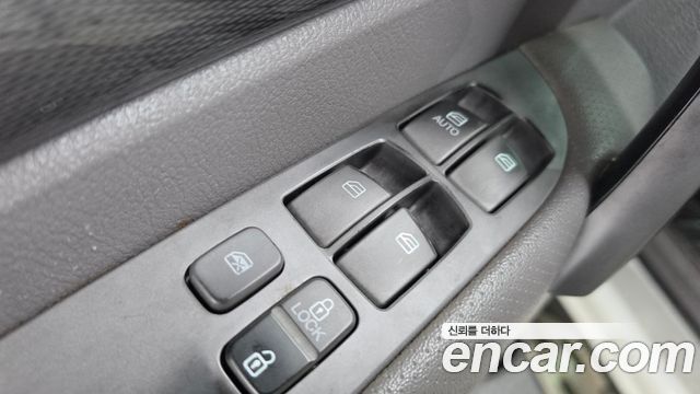 KG Mobility (SsangYong) Korando Turismo 4WD GT 9-seater 2015 — фото 20