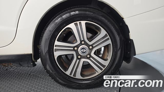 KG Mobility (SsangYong) Korando Turismo 4WD GT 9-seater 2015 — фото 21