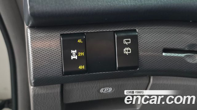 KG Mobility (SsangYong) Korando Turismo 4WD GT 9-seater 2015 — фото 27