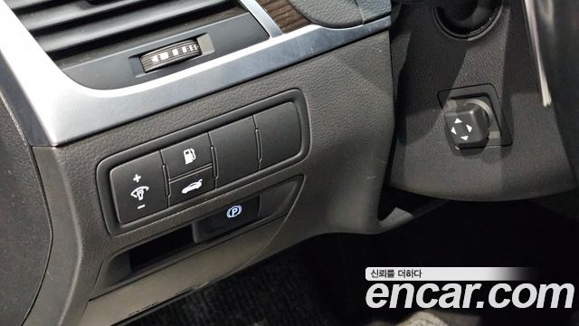 Genesis G80 3.3 GDI AWD Luxury 2017 — фото 21