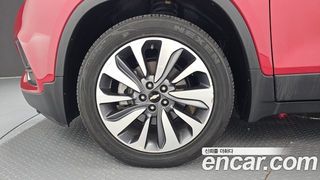 Chevrolet Trax 1.4 Premier 2019 — фото 5